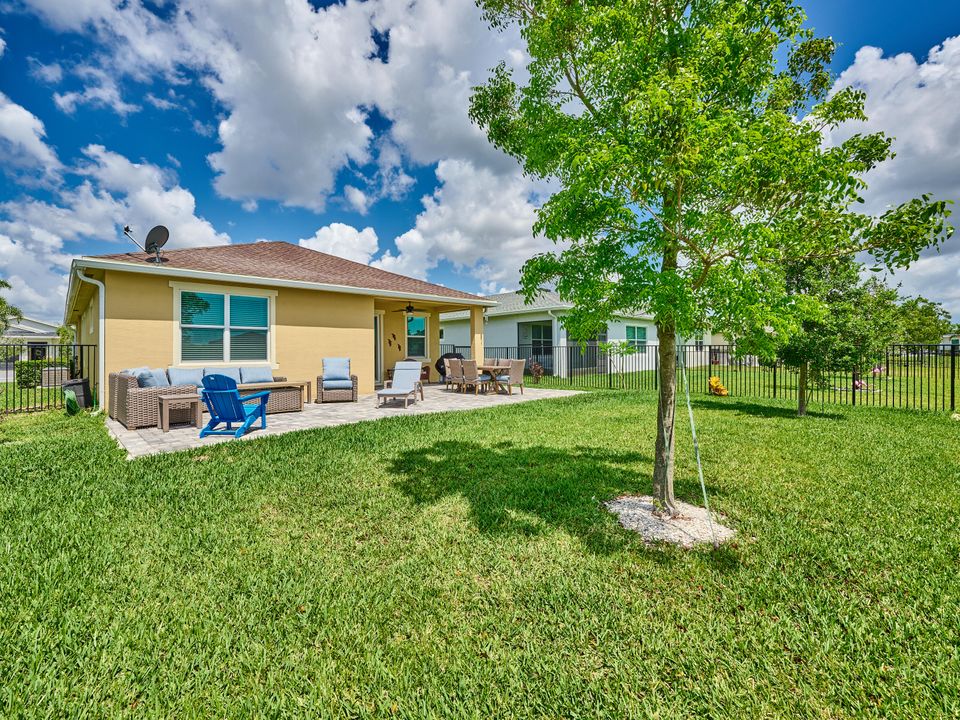 For Sale: $439,000 (3 beds, 2 baths, 1510 Square Feet)