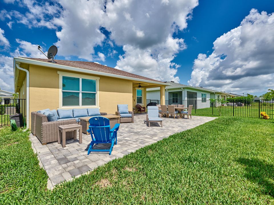 For Sale: $439,000 (3 beds, 2 baths, 1510 Square Feet)