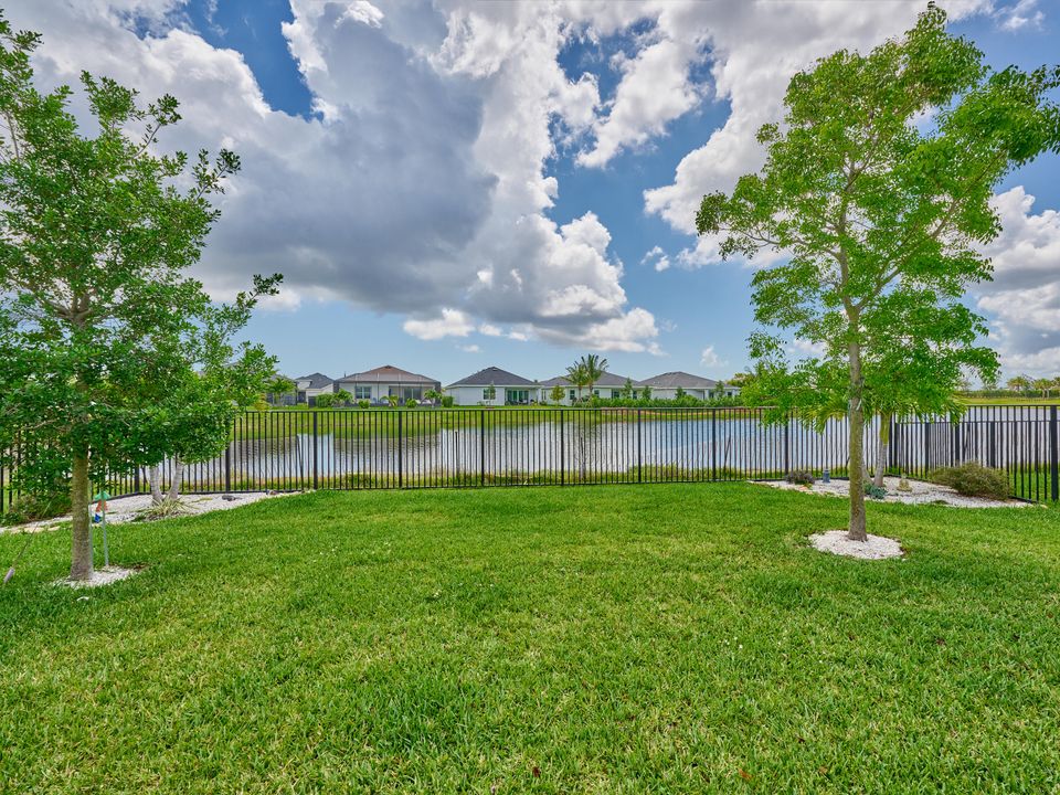 For Sale: $439,000 (3 beds, 2 baths, 1510 Square Feet)