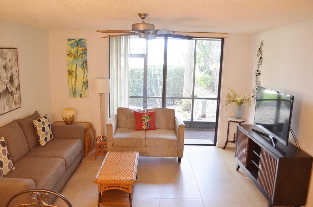 Active With Contract: $140,000 (1 beds, 1 baths, 680 Square Feet)