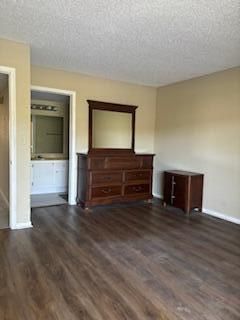 For Sale: $149,900 (2 beds, 2 baths, 1002 Square Feet)