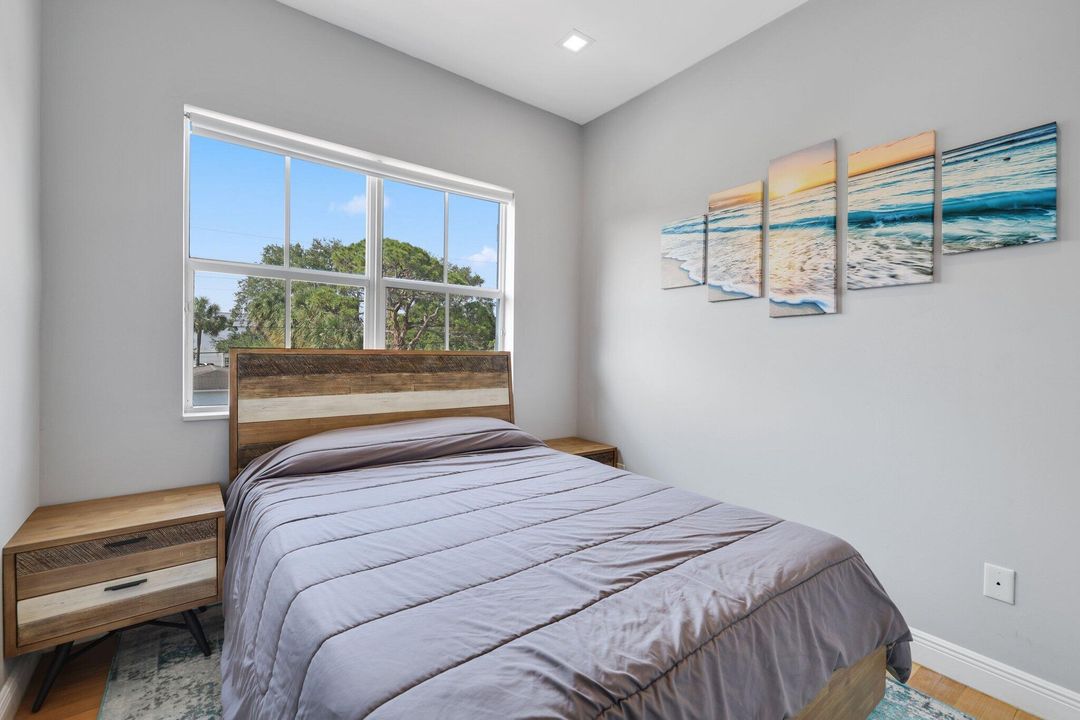 For Sale: $1,200,000 (3 beds, 2 baths, 3189 Square Feet)