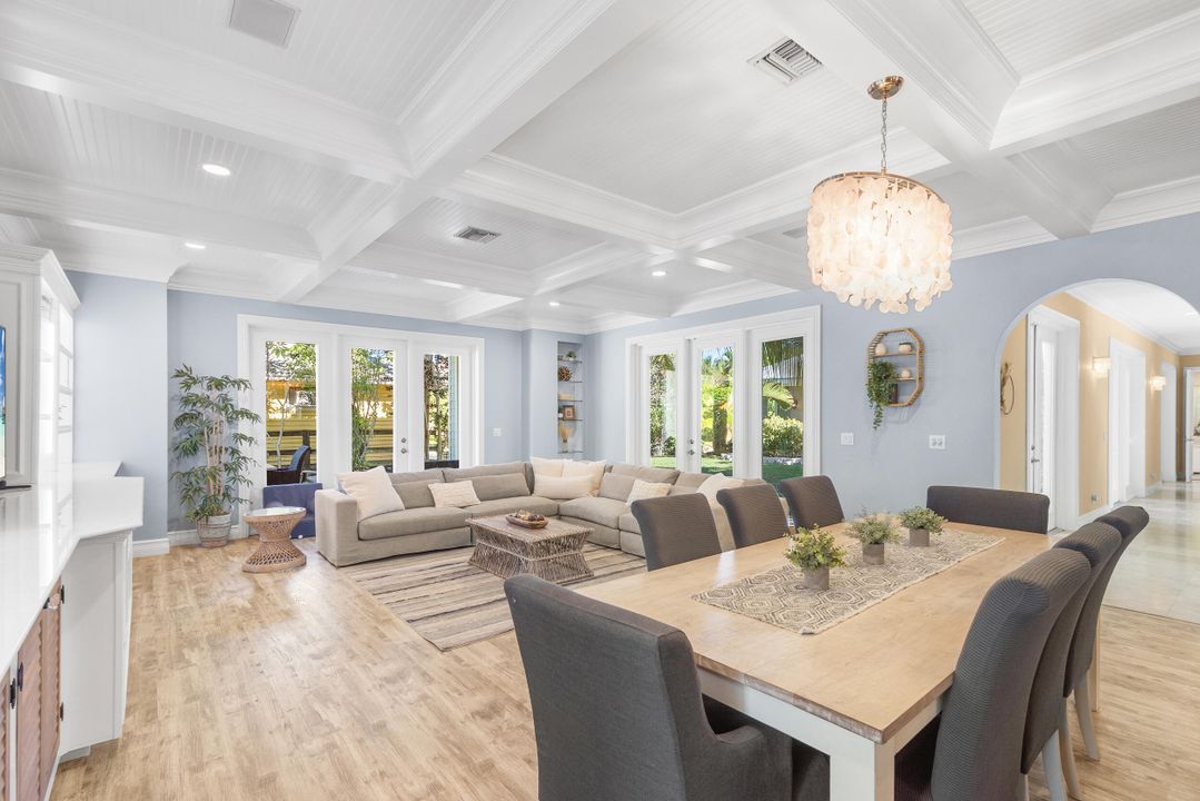 For Sale: $1,895,000 (5 beds, 4 baths, 4356 Square Feet)