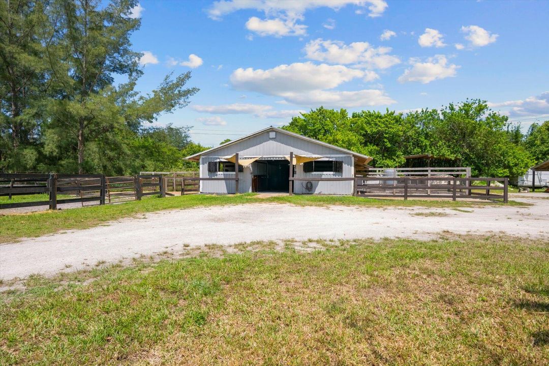 For Sale: $1,550,000 (3 beds, 3 baths, 1651 Square Feet)