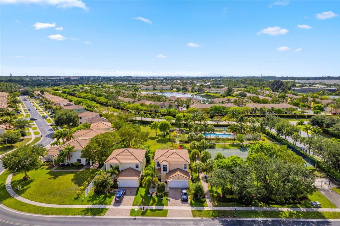 For Sale: $530,000 (3 beds, 2 baths, 2152 Square Feet)