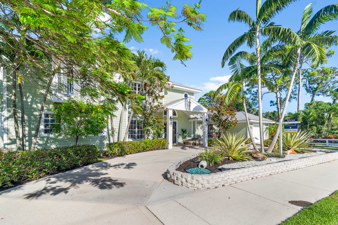 For Sale: $1,895,000 (5 beds, 4 baths, 4356 Square Feet)