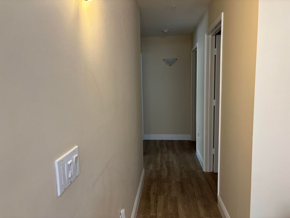 For Rent: $4,000 (2 beds, 2 baths, 1080 Square Feet)