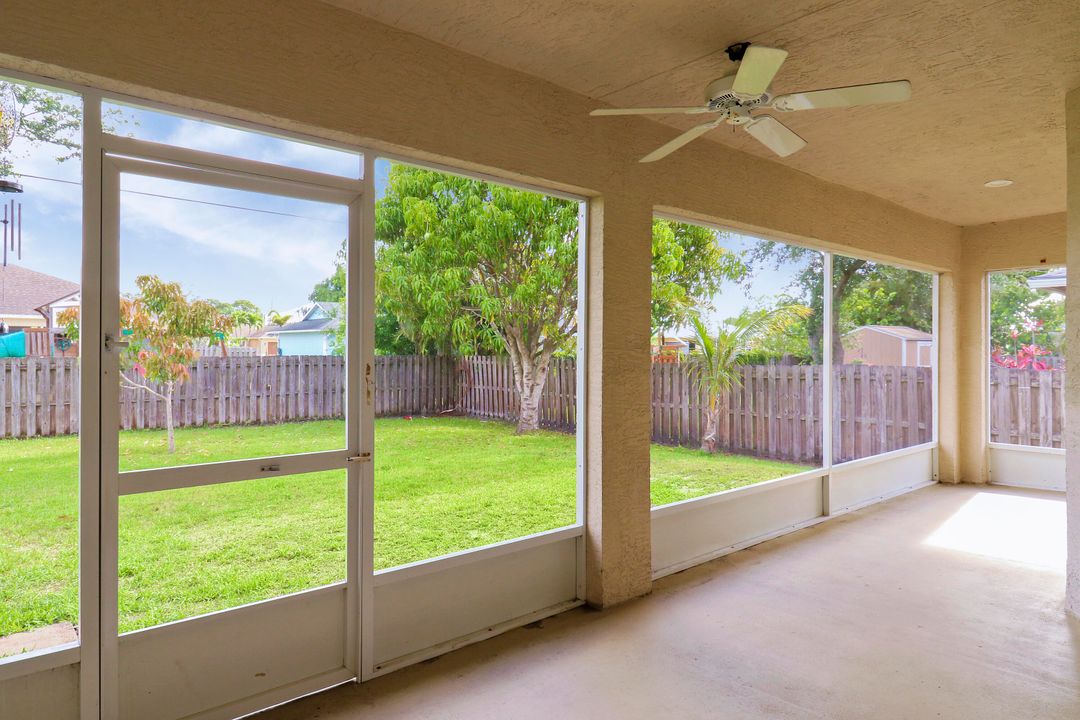 Active With Contract: $435,000 (4 beds, 2 baths, 2052 Square Feet)