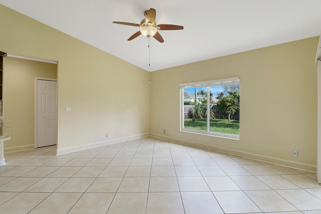 Active With Contract: $435,000 (4 beds, 2 baths, 2052 Square Feet)