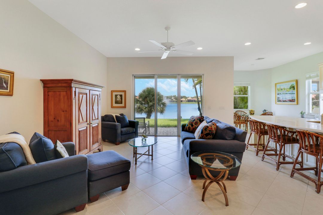 Active With Contract: $1,195,000 (4 beds, 3 baths, 2886 Square Feet)