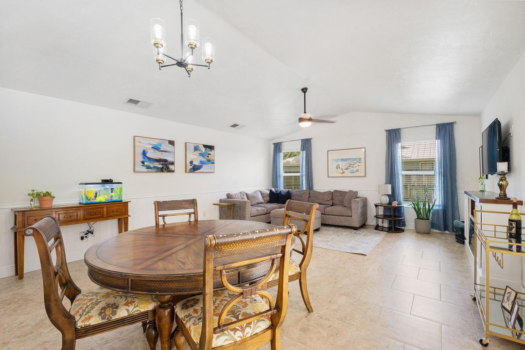 Active With Contract: $395,000 (3 beds, 2 baths, 1462 Square Feet)