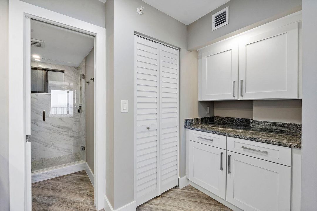 Active With Contract: $4,000 (2 beds, 2 baths, 1170 Square Feet)