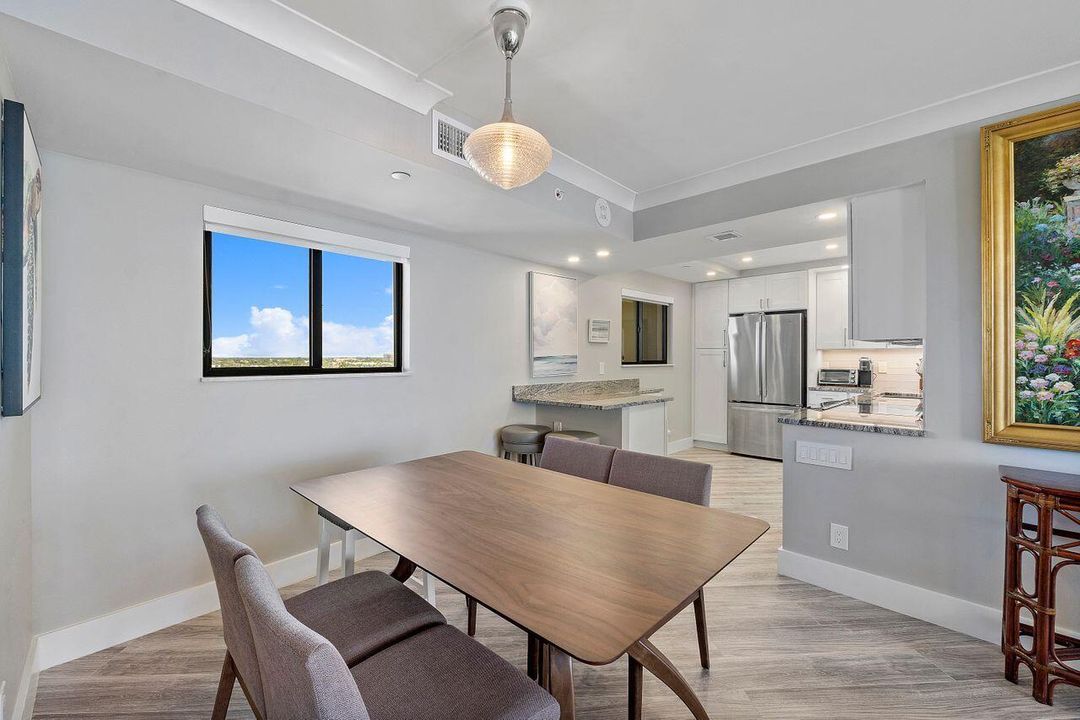 Active With Contract: $4,000 (2 beds, 2 baths, 1170 Square Feet)