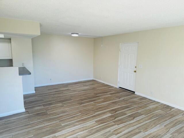 For Rent: $1,545 (1 beds, 1 baths, 705 Square Feet)