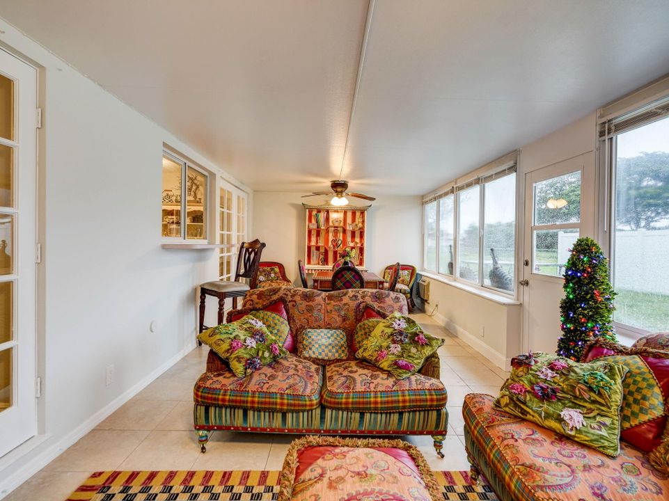 Active With Contract: $530,000 (4 beds, 2 baths, 1988 Square Feet)