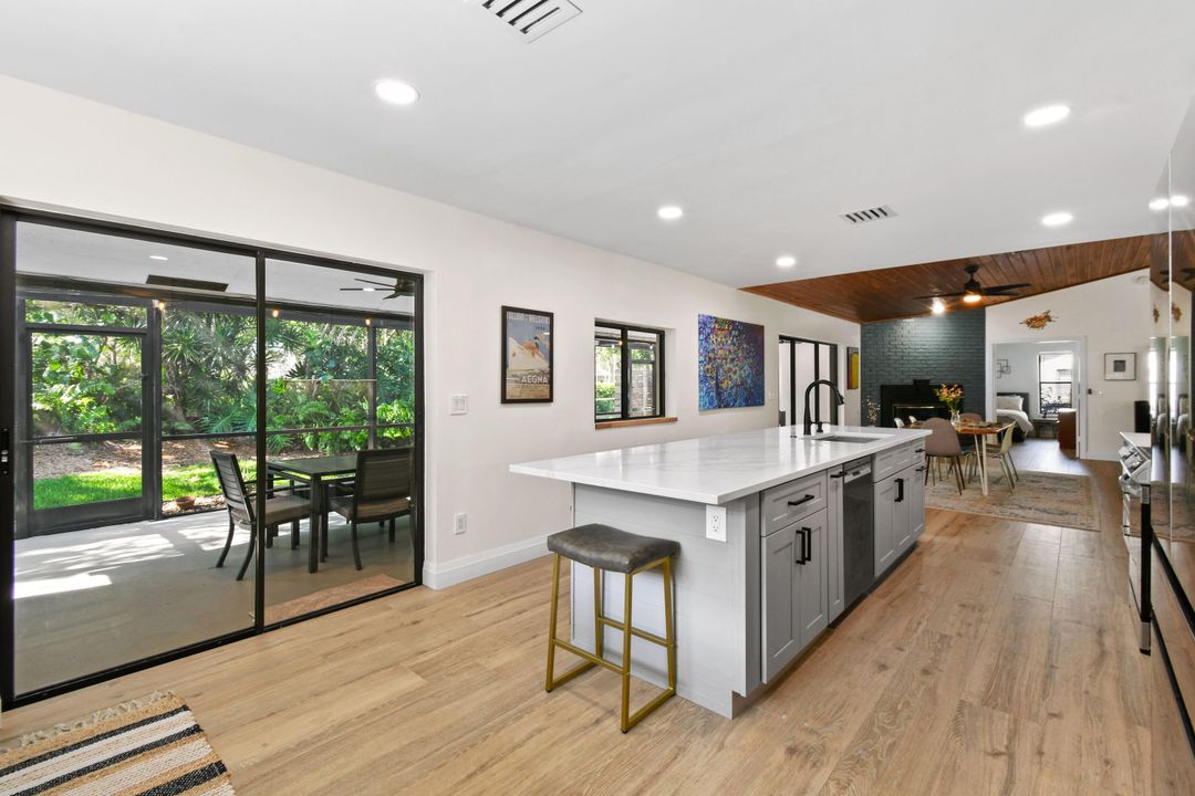 Active With Contract: $839,000 (3 beds, 2 baths, 2133 Square Feet)