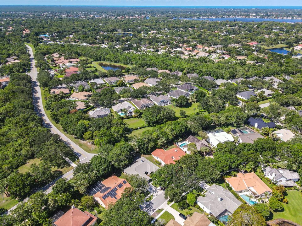 Active With Contract: $839,000 (3 beds, 2 baths, 2133 Square Feet)