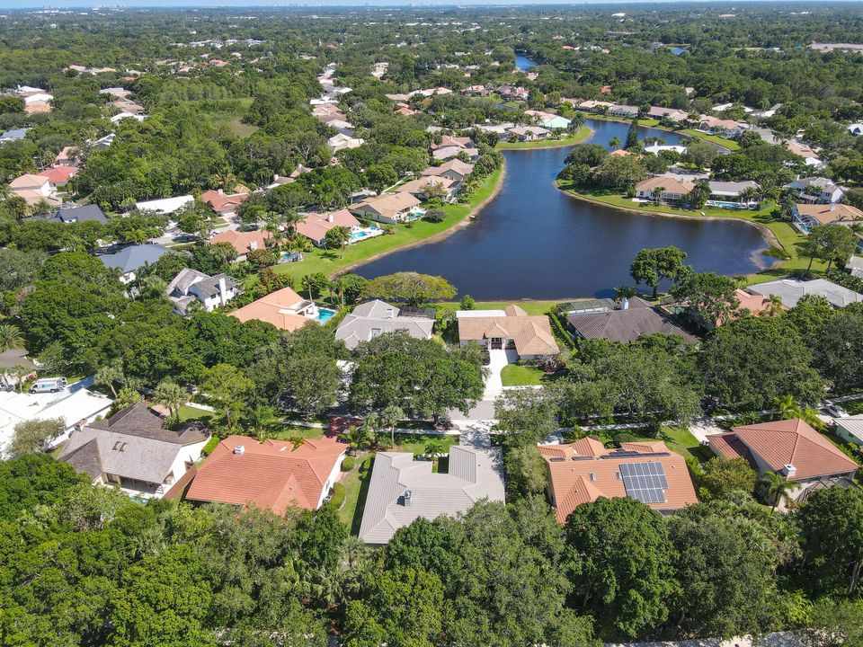 Active With Contract: $839,000 (3 beds, 2 baths, 2133 Square Feet)