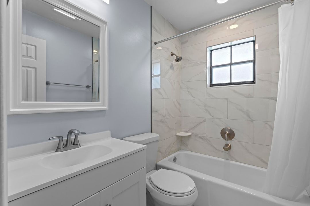 Active With Contract: $2,700 (3 beds, 2 baths, 1617 Square Feet)