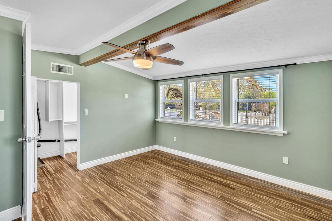 Active With Contract: $3,900 (3 beds, 2 baths, 1541 Square Feet)