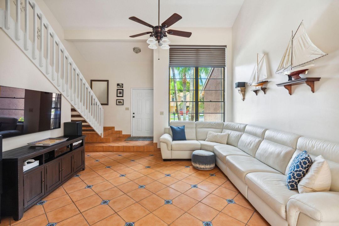 Active With Contract: $475,000 (3 beds, 2 baths, 1442 Square Feet)