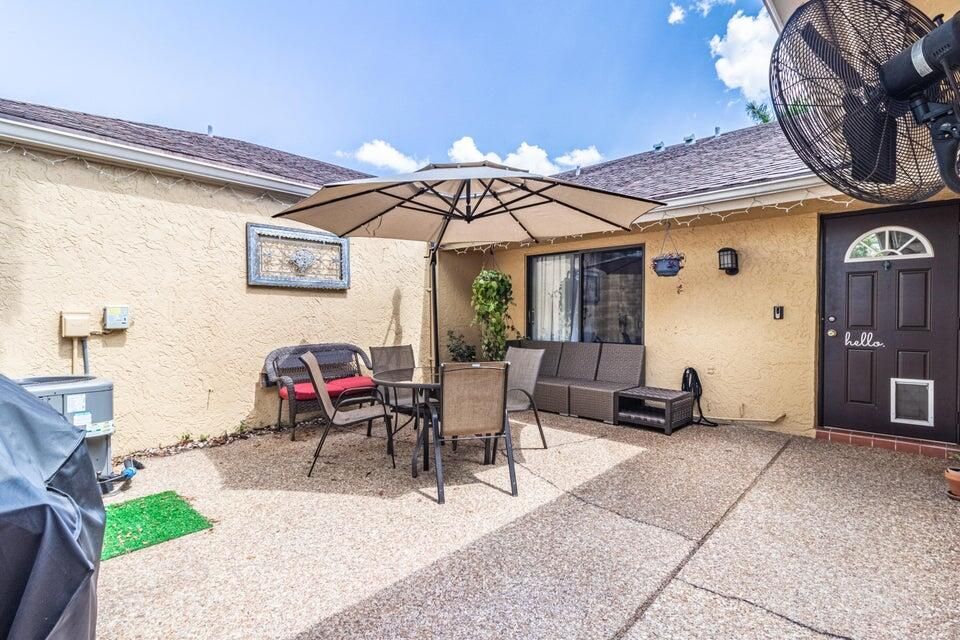 For Sale: $449,000 (2 beds, 2 baths, 1230 Square Feet)