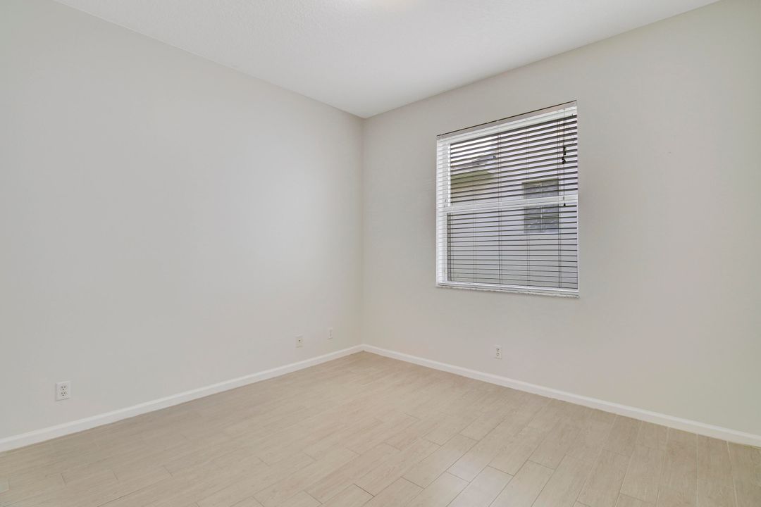 Active With Contract: $3,500 (3 beds, 2 baths, 1849 Square Feet)