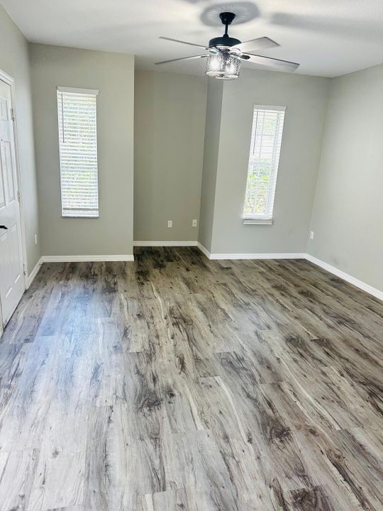 Active With Contract: $2,250 (2 beds, 2 baths, 1253 Square Feet)