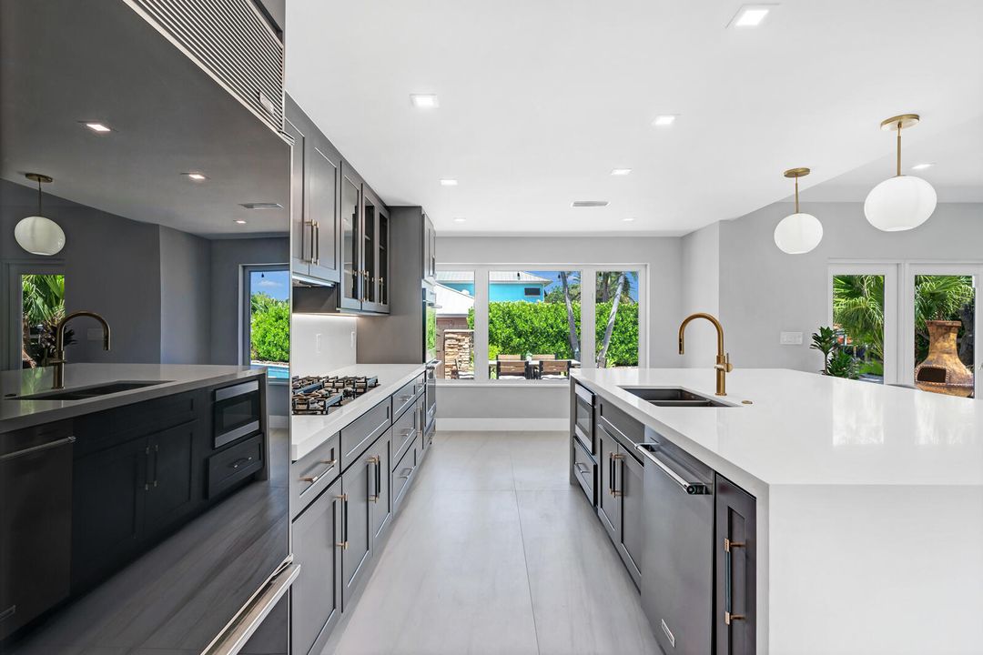Active With Contract: $1,995,000 (3 beds, 3 baths, 2024 Square Feet)
