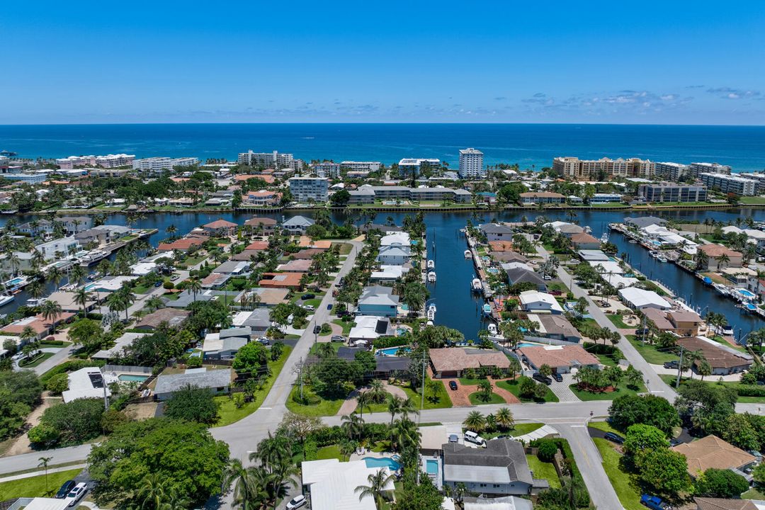 Active With Contract: $1,995,000 (3 beds, 3 baths, 2024 Square Feet)