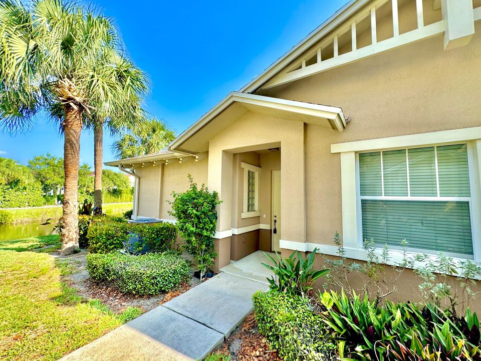 For Sale: $439,900 (3 beds, 2 baths, 1515 Square Feet)