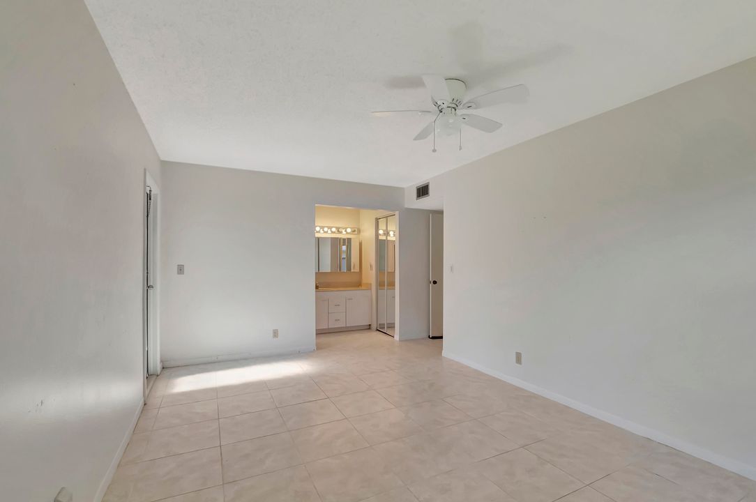 For Sale: $225,000 (2 beds, 2 baths, 1137 Square Feet)