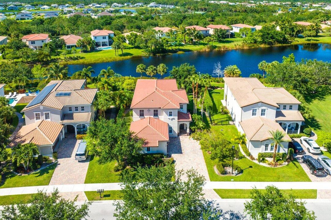 Active With Contract: $1,249,500 (4 beds, 2 baths, 2829 Square Feet)