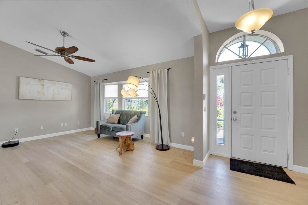 Active With Contract: $479,900 (3 beds, 2 baths, 1953 Square Feet)