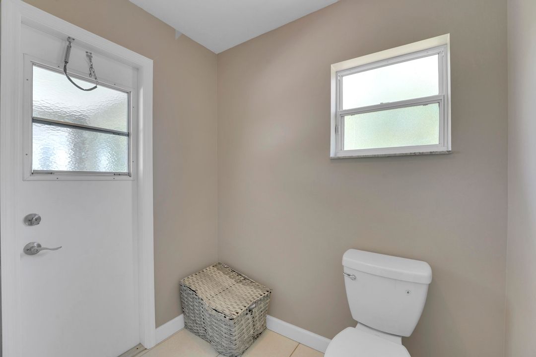 Active With Contract: $479,900 (3 beds, 2 baths, 1953 Square Feet)