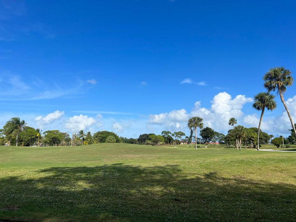 Active With Contract: $219,000 (3 beds, 2 baths, 1460 Square Feet)