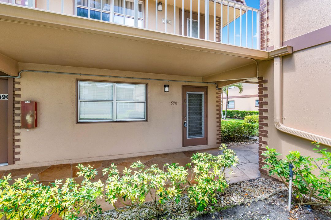 Active With Contract: $109,990 (1 beds, 1 baths, 720 Square Feet)