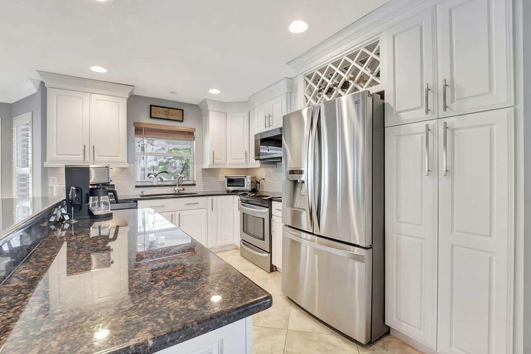 Active With Contract: $680,000 (3 beds, 2 baths, 2313 Square Feet)