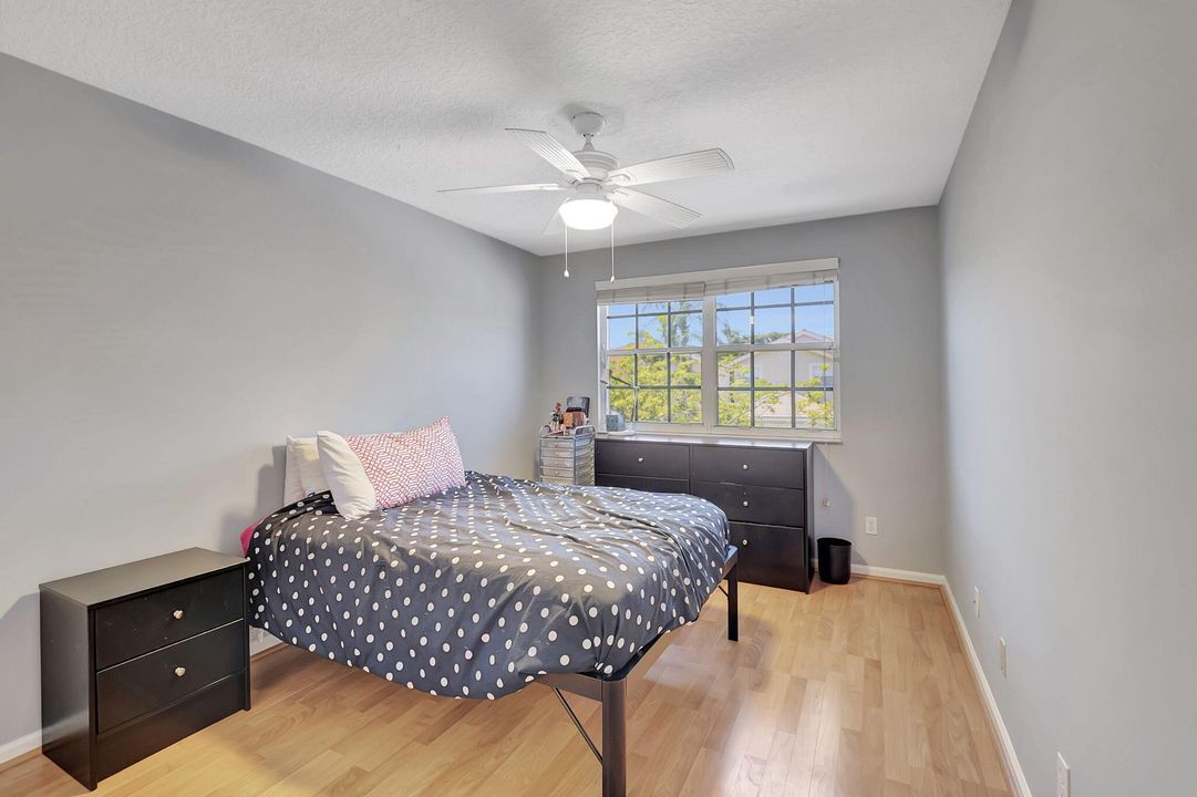 Active With Contract: $680,000 (3 beds, 2 baths, 2313 Square Feet)