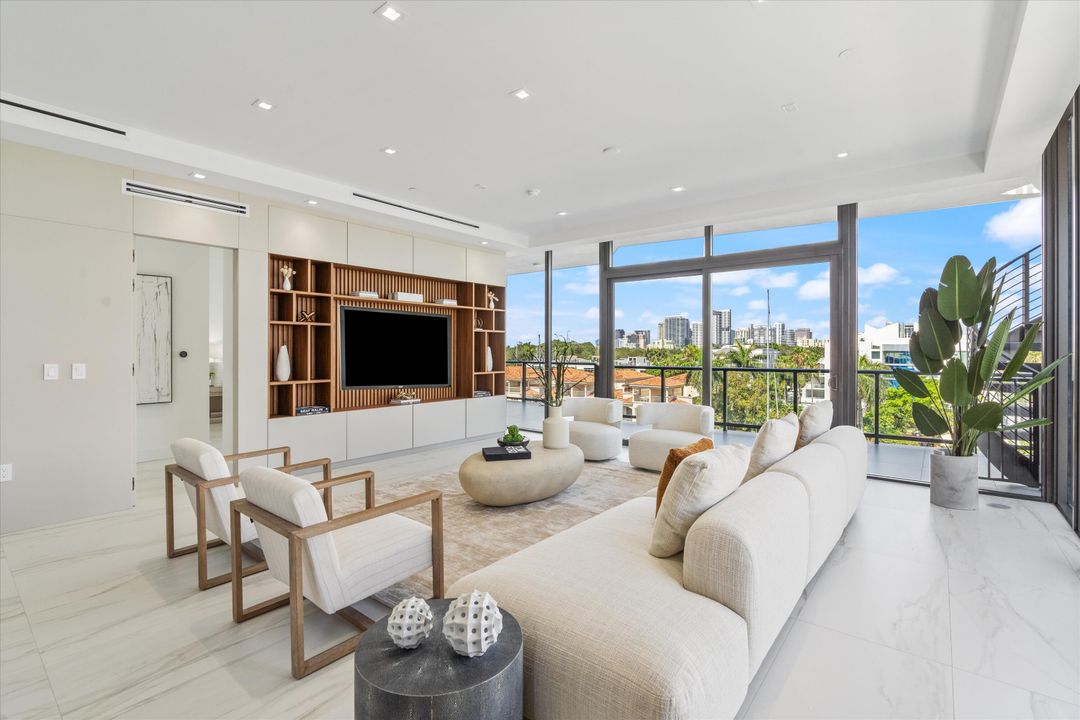 For Sale: $4,200,000 (3 beds, 4 baths, 3131 Square Feet)