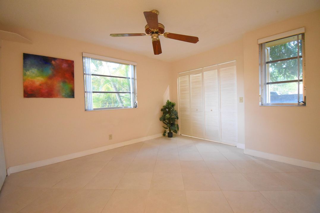 Active With Contract: $2,990 (3 beds, 2 baths, 1200 Square Feet)