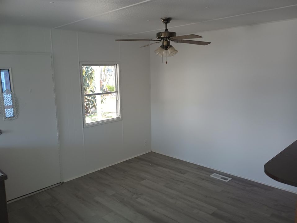 For Sale: $20,500 (2 beds, 2 baths, 1000 Square Feet)