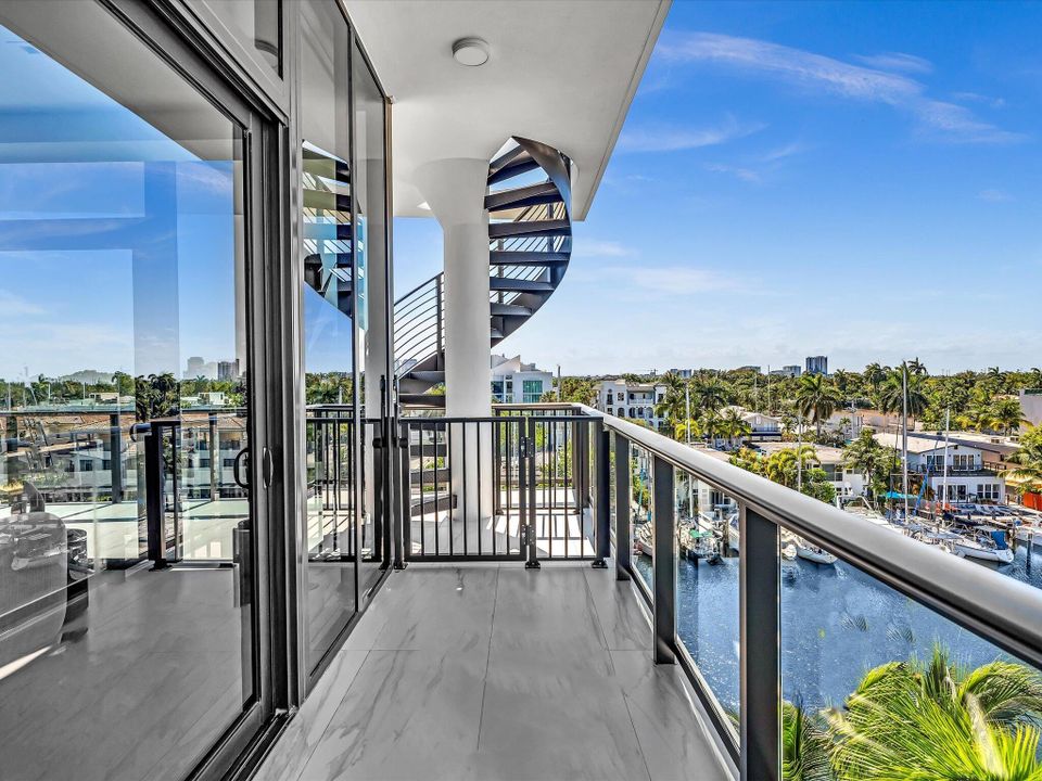 For Sale: $4,200,000 (3 beds, 4 baths, 3131 Square Feet)