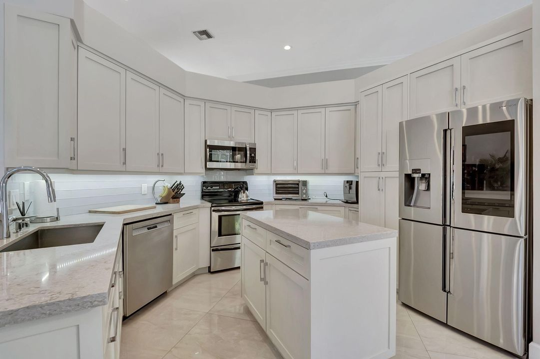 Active With Contract: $1,049,000 (3 beds, 3 baths, 2964 Square Feet)