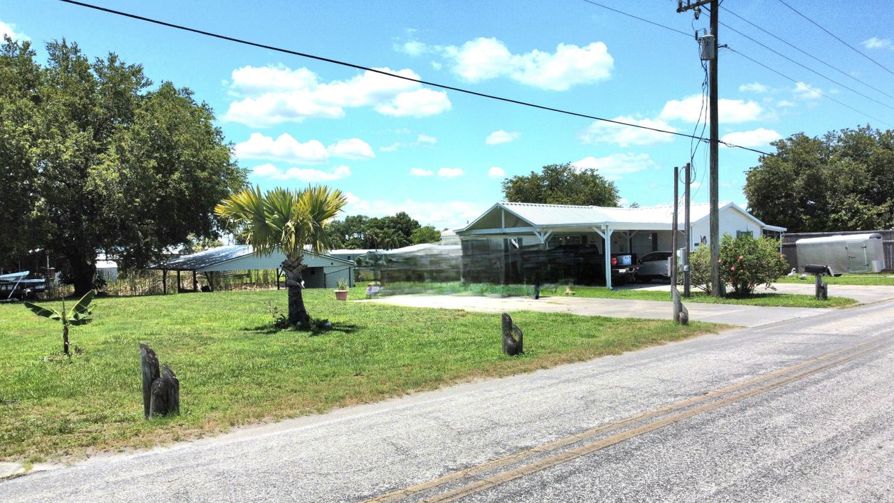 For Sale: $365,000 (3 beds, 2 baths, 1352 Square Feet)