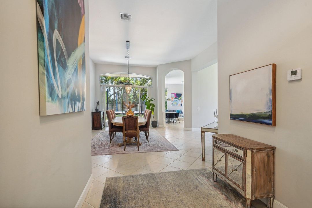 Active With Contract: $939,000 (4 beds, 3 baths, 2513 Square Feet)