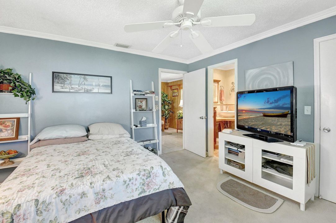 Active With Contract: $369,000 (2 beds, 2 baths, 1685 Square Feet)