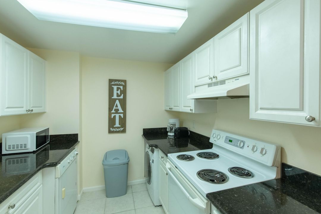 For Rent: $1,900 (3 beds, 2 baths, 1200 Square Feet)