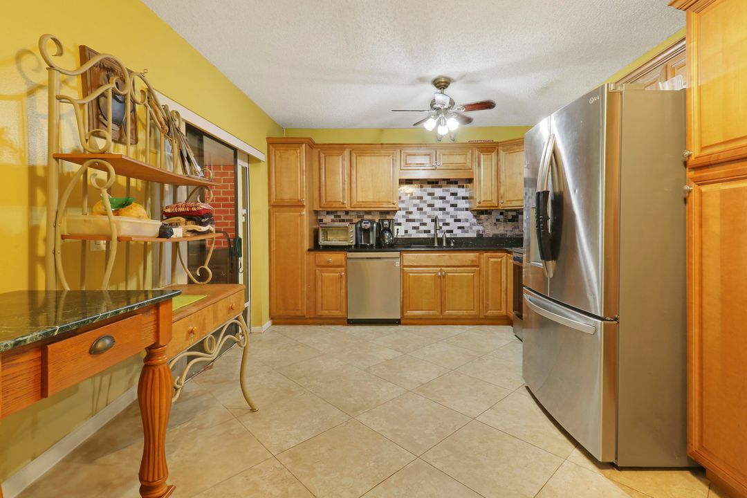 For Sale: $379,900 (3 beds, 2 baths, 1488 Square Feet)