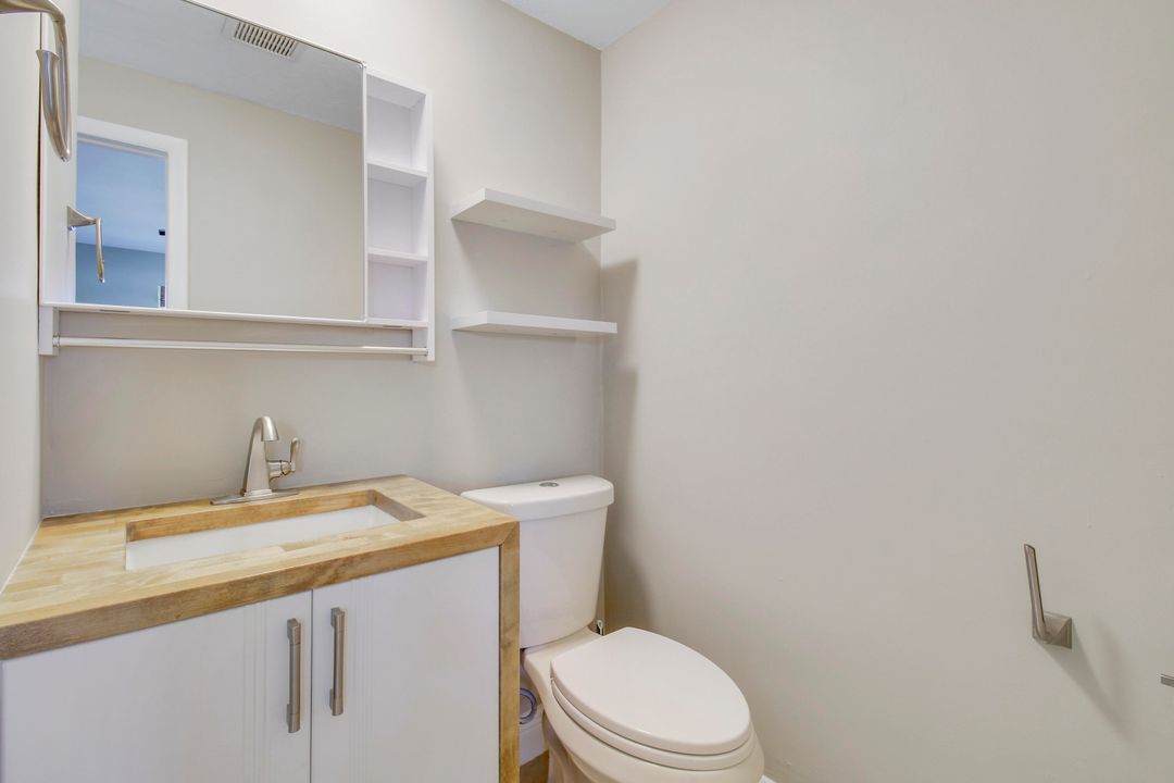 For Sale: $595,000 (2 beds, 2 baths, 1106 Square Feet)